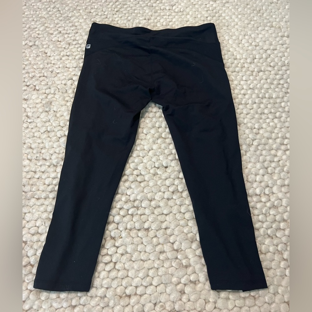 Black cropped Fabletics leggings